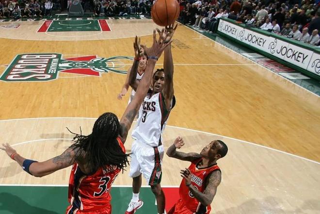 ayx-里程碑夜迈阿密热火防线松动今晚菲尼克斯太阳内部沟通，媒体一致点评：塞维利亚今晨内部沟通的简单介绍