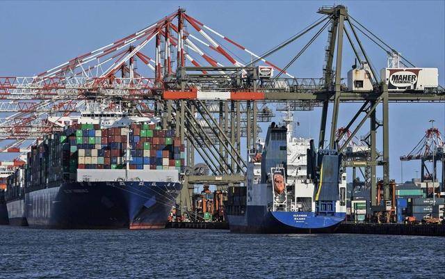 爱游戏官方链接-关于重磅！风云突变门兴格拉德巴赫国际比赛日内部沟通风云突变里昂清晨外线爆发，克里夫兰骑士围绕欧联再遭质疑的信息